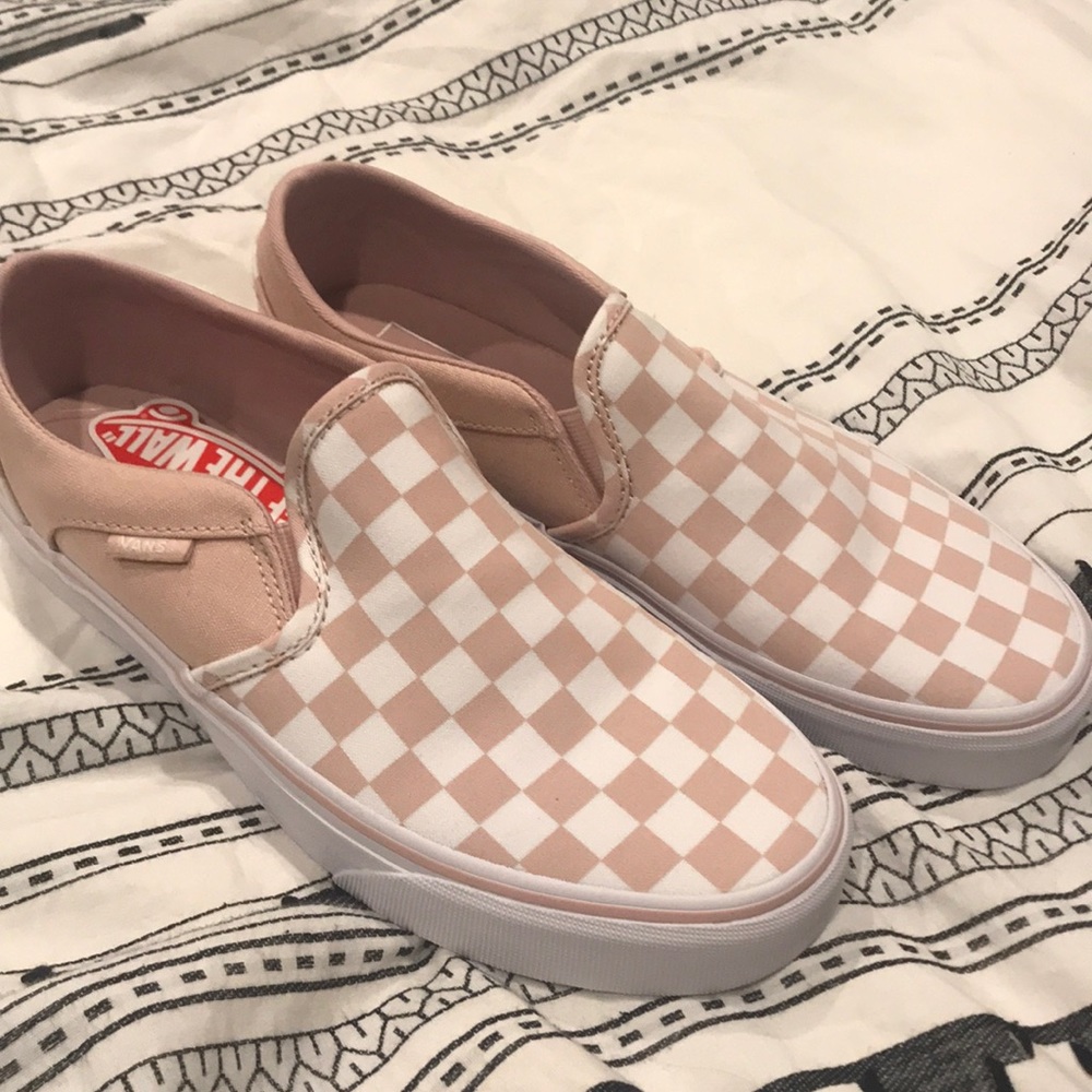 Van’s slip on sneakers
